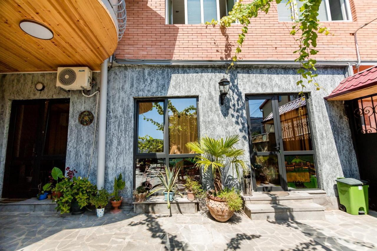 The Oldest Tbilisi Hotel Exterior photo